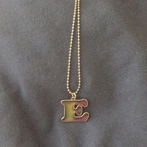 🌟BRAND NEW🌟 Letter E Mood Necklace